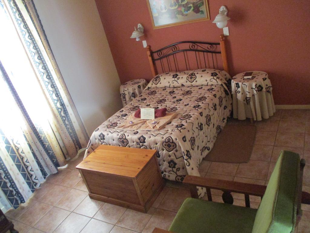 Van Rhyn Guest House Vanrhynsdorp Eksteriør bilde
