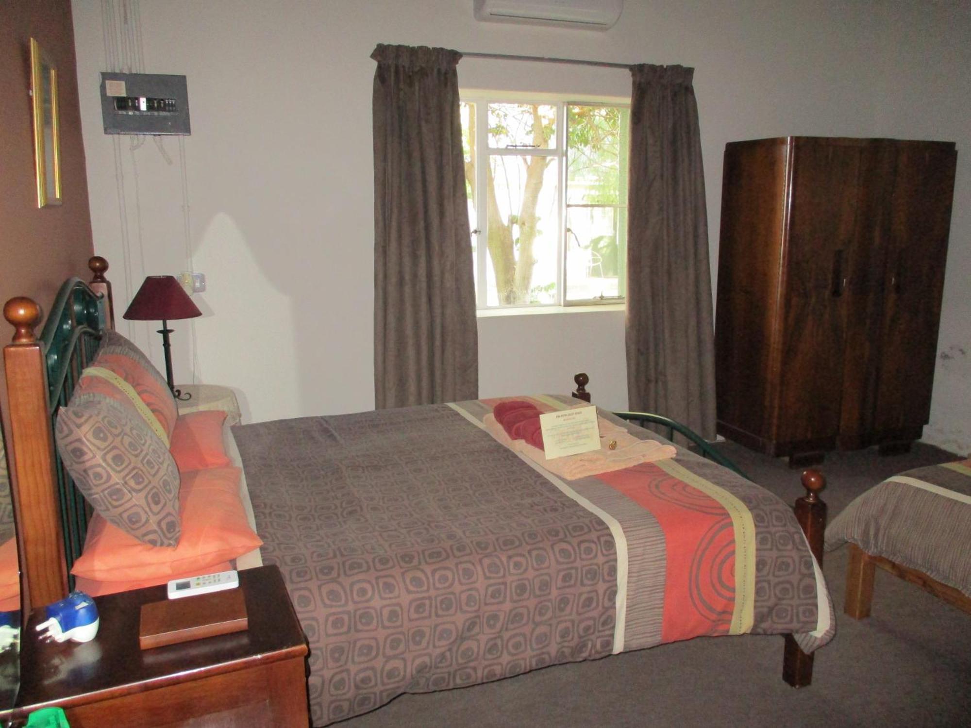 Van Rhyn Guest House Vanrhynsdorp Eksteriør bilde